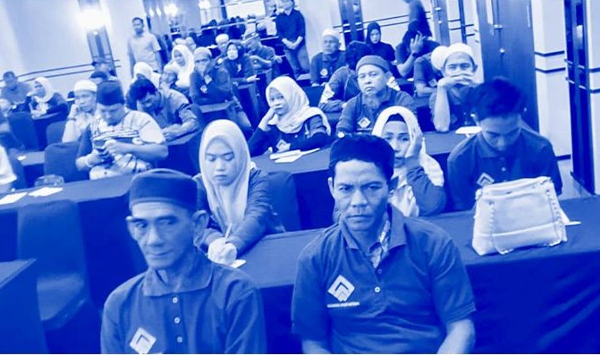 "Ketua DPW Gema Bangsa Kalsel Mimin dan jajaran Polda Kalsel dalam seminar politik di Banjarmasin