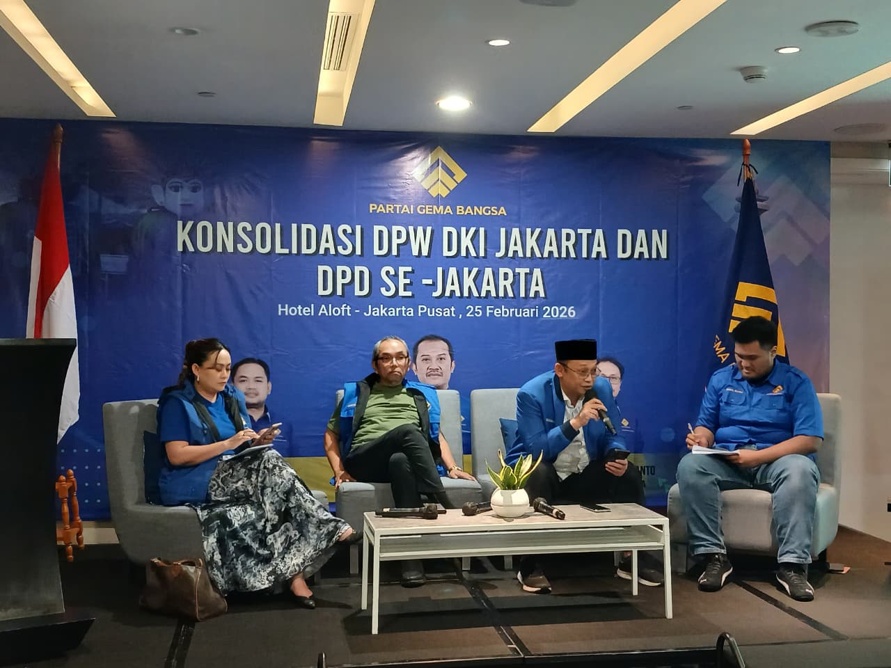Suasana diskusi panel Rapat Strategis DPP Partai Gema Bangsa dengan pimpinan pusat membahas konsolidasi ideologi dan strategi menuju Pemilu 2029 di Kantor DPP Jakarta.